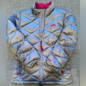 The North Face Girls silver puffer coat Sz Large